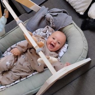 Takové malé štěstíčko! 🌿✨ Naše hnízdečko v barvě dusty mint se zlatými kapičkami dodá každému koutku útulnou atmosféru. 💛...