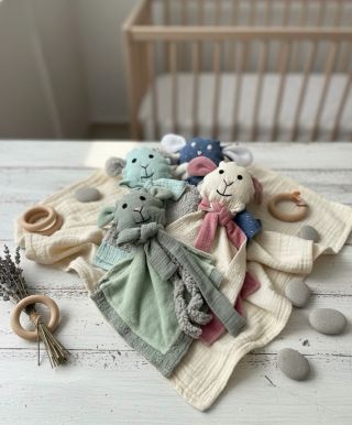 ✨ Doplňujeme muchláčky! ✨ Na e-shop právě přibylo 5 nových originálních muchláčků, které byly posledně bleskově vyprodané....